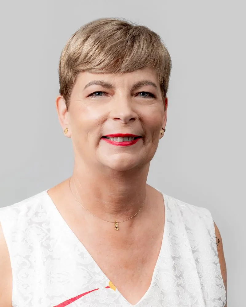 Feleki Krisztina, Founding member